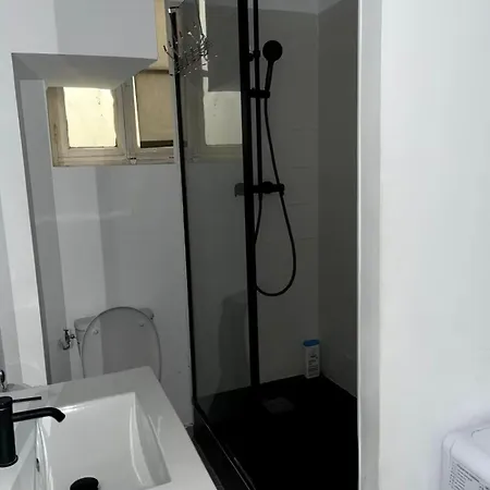 Apartment Spacieux T3 A 2 Min De La Marseille